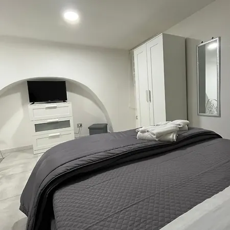 Mortella House Apartment
